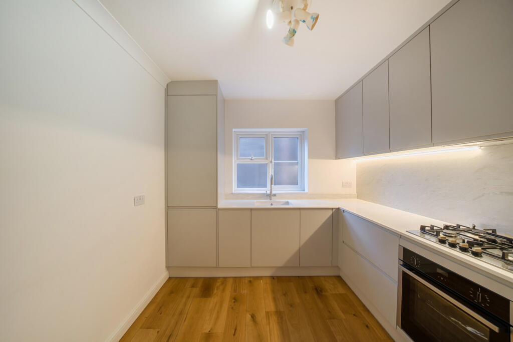 1383467-18-692969...