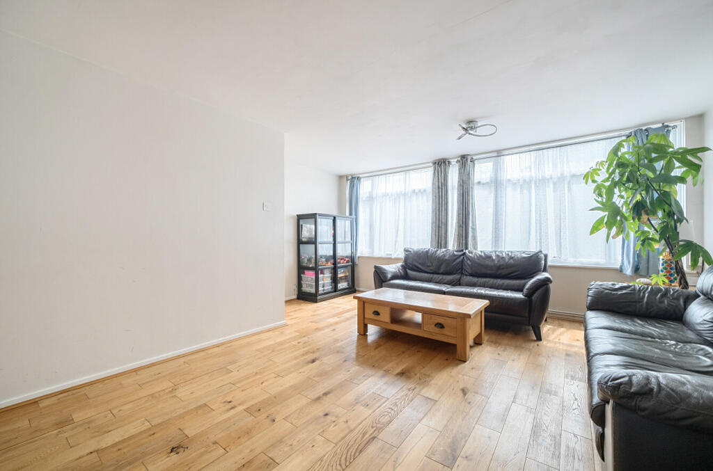 1299286-9-6839c4d...