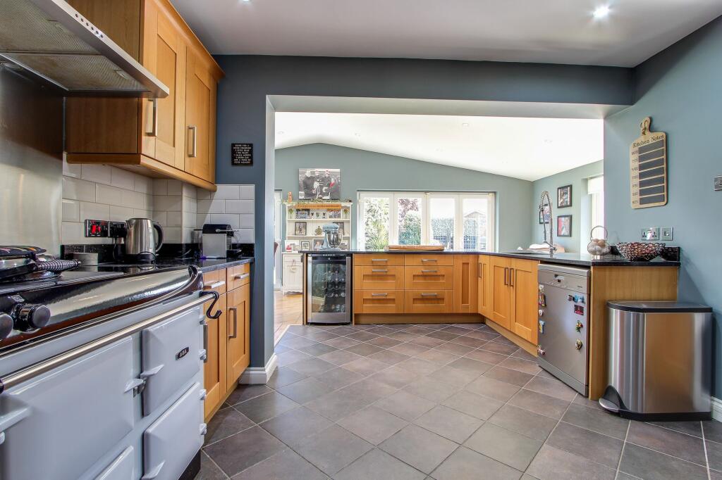 Open Plan Kitchen/Diner/Family Room