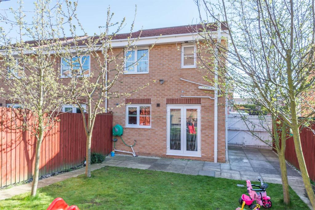 44 Pavillion Way NH 13.jpg