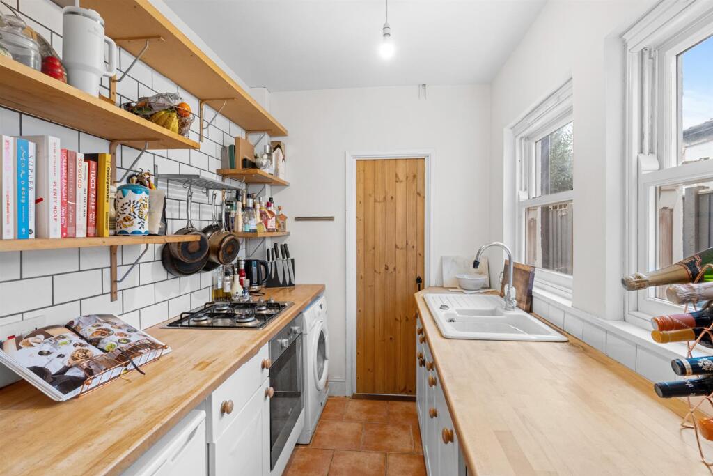 33HenleyRd-007.jpg