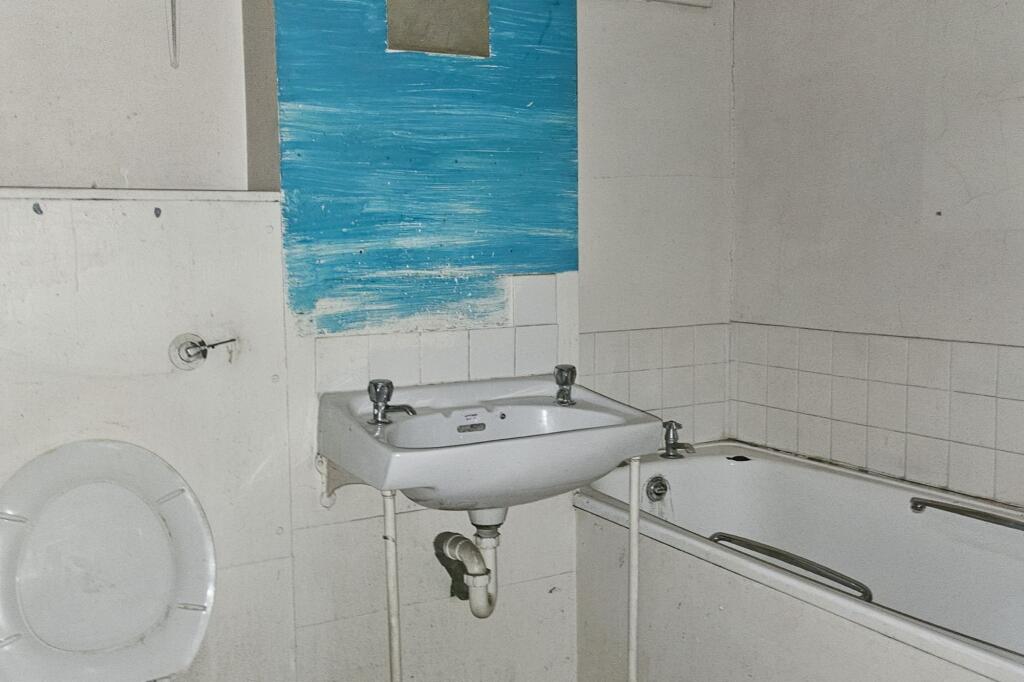 27E St James Gardens, London, W11 4RE