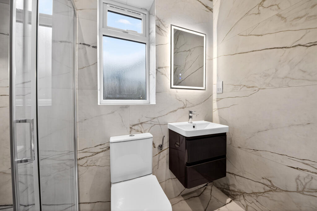 Master En-suite