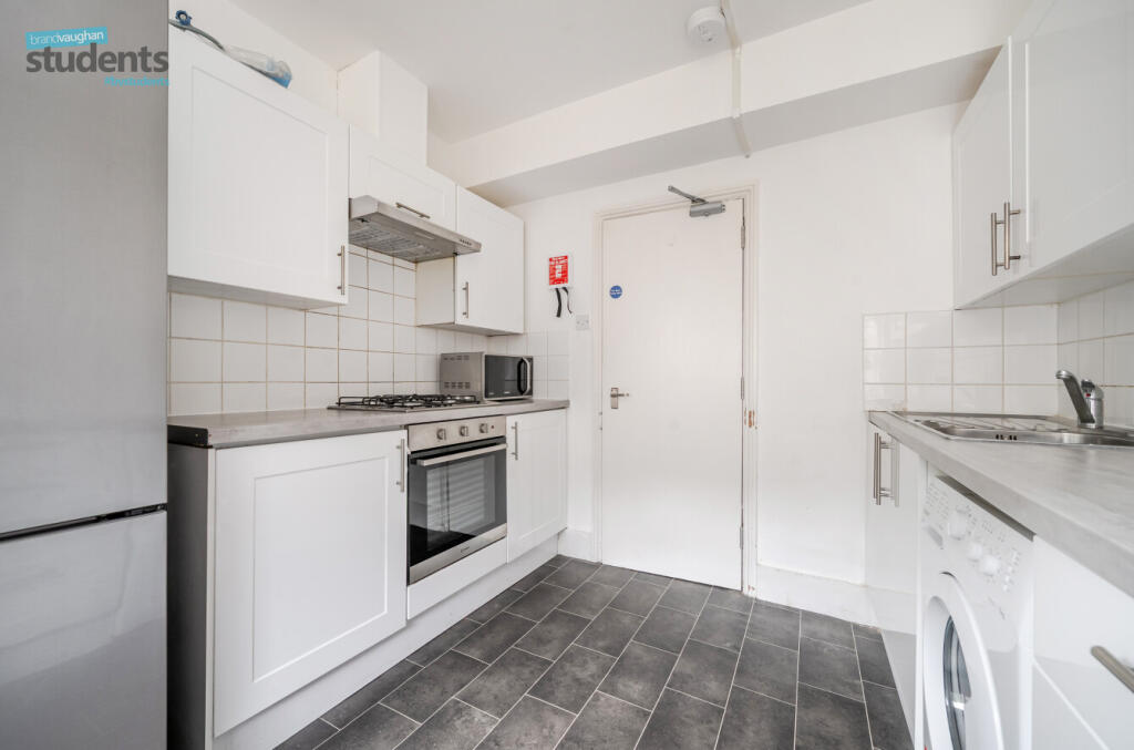 0b10b208-4268-4f2...