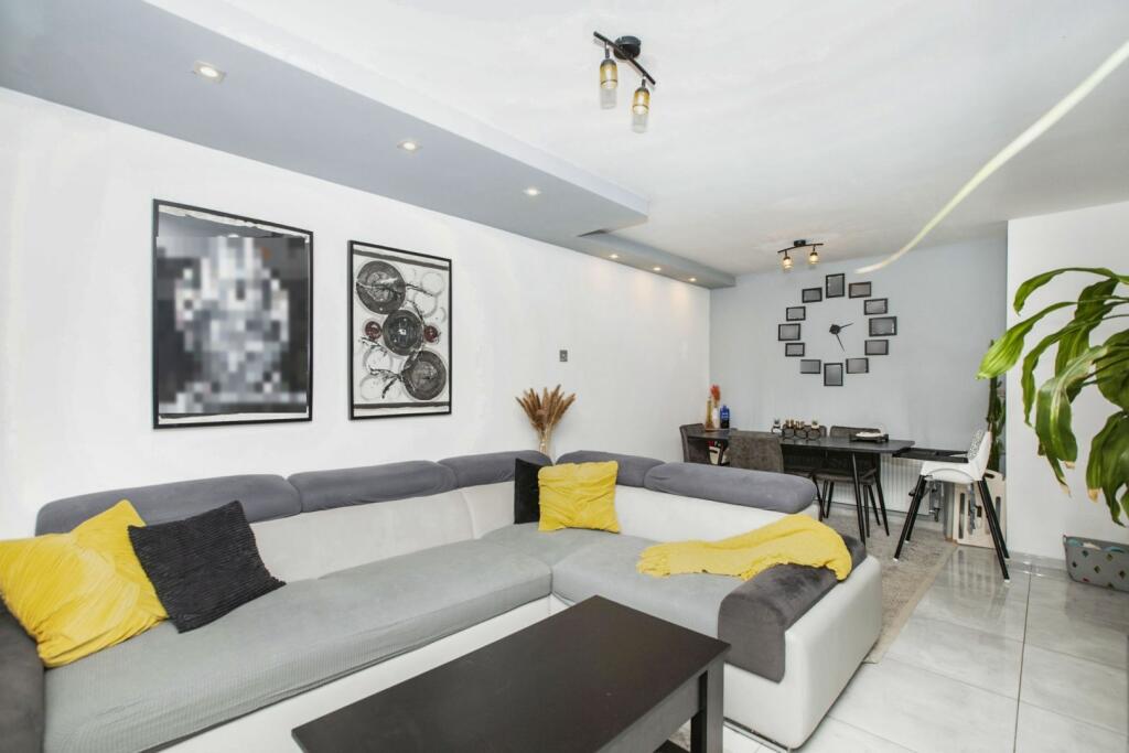 Living / Dining Room