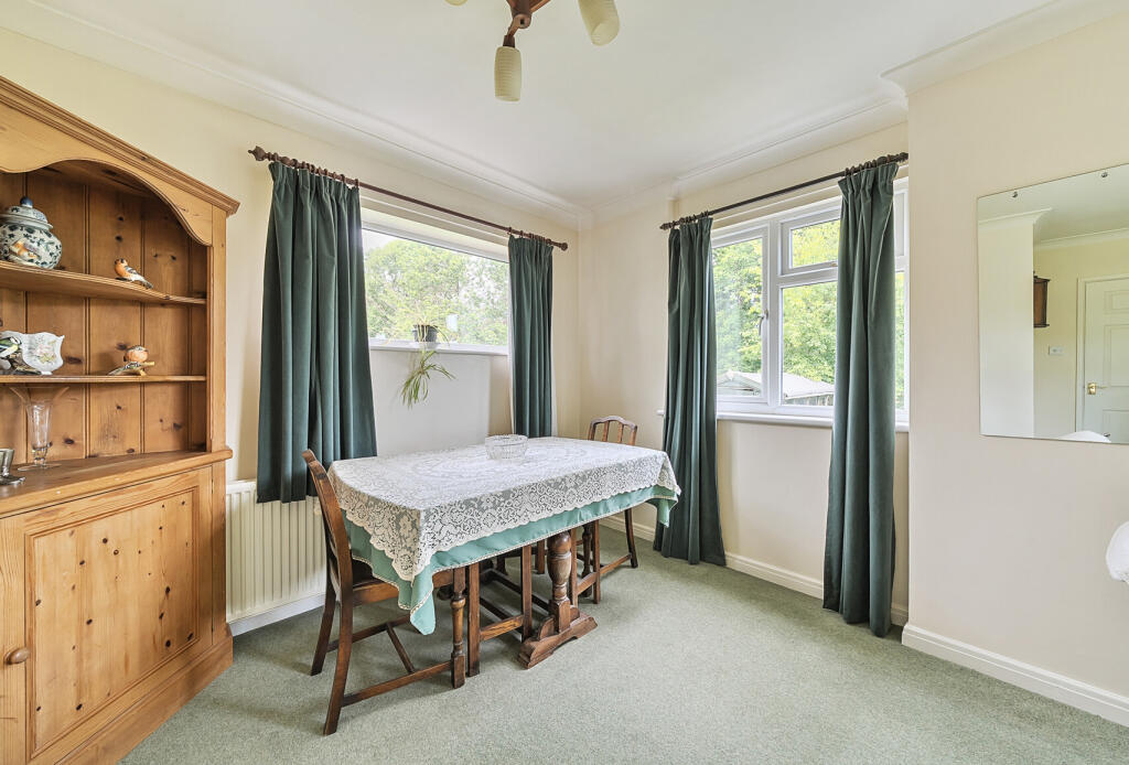 1311606-6-684c421...