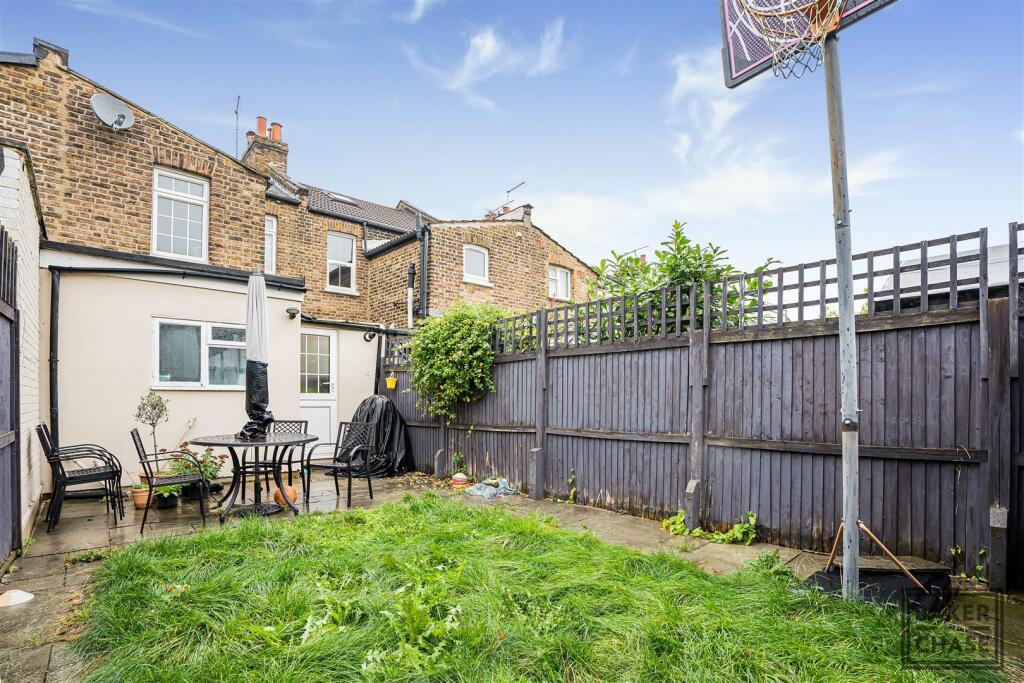 Rear Garden (South Facing)