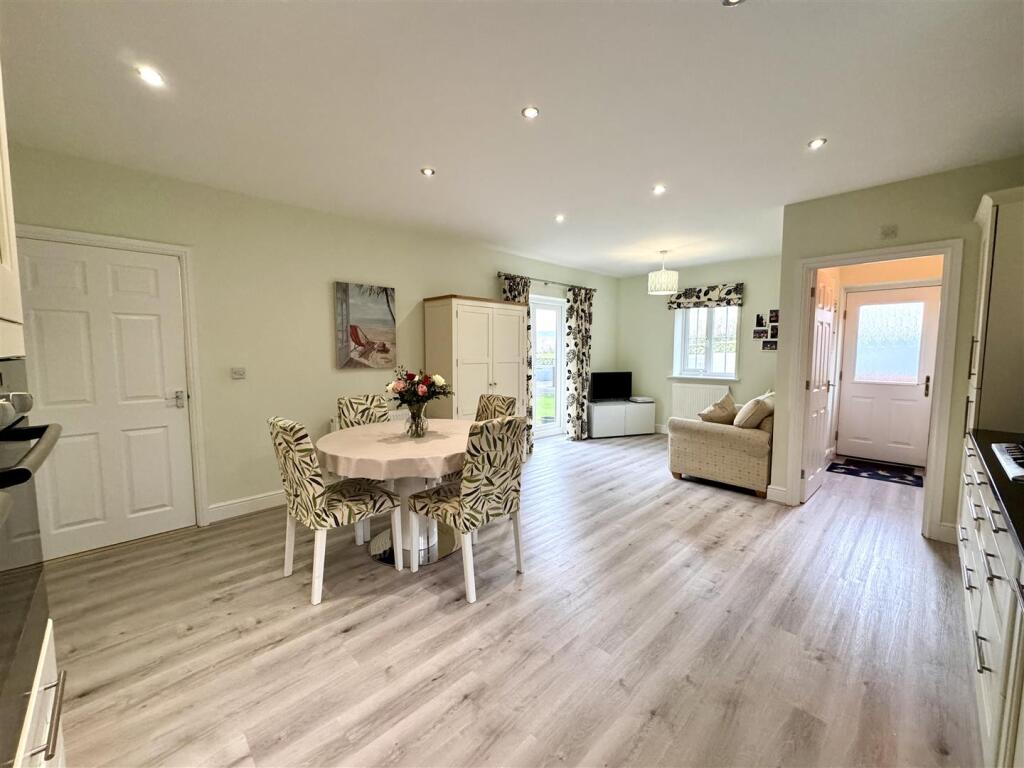 KITCHEN/BREAKFAST/FAMILY ROOM