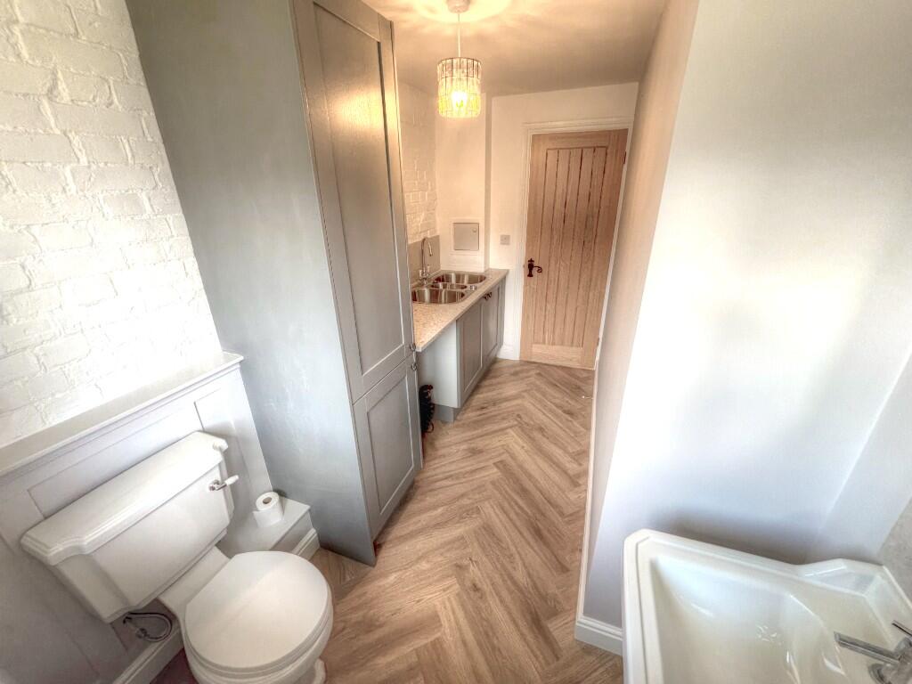 Utility/Cloakroom