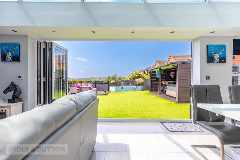 Sitting /Dining Room
