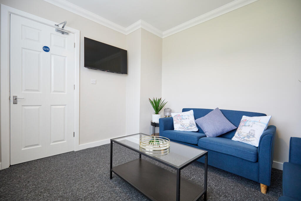 2 Barnesdale Road 12