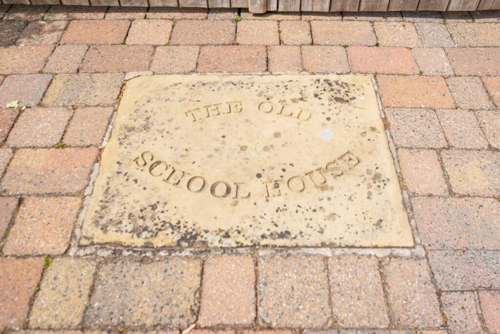The_old_school_house-18