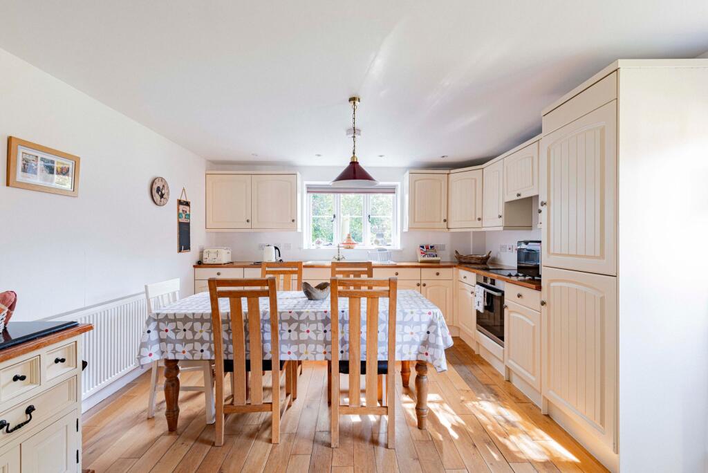 Annexe Kitchen/Dining Room (1)