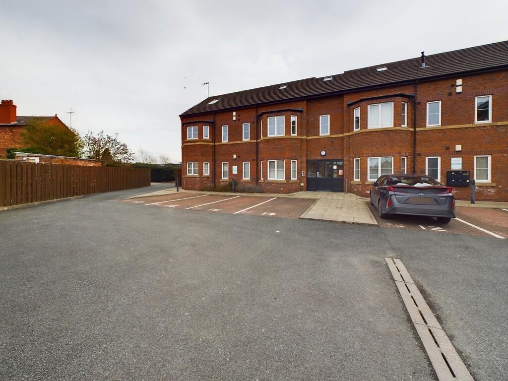 CAM02854G0-PR0311...