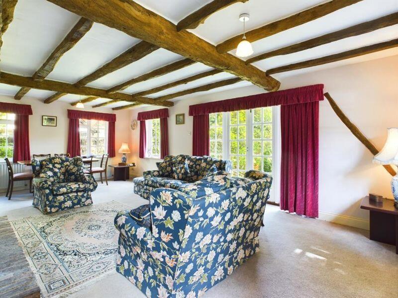 Sitting room towards double doors