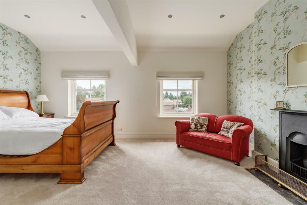 Bedroom 8.jpg