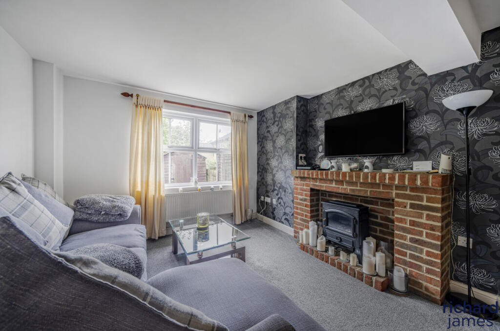 f01d03c9-d34a-46a...