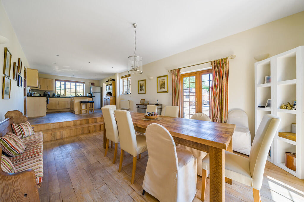 Kitchen / Dining ...