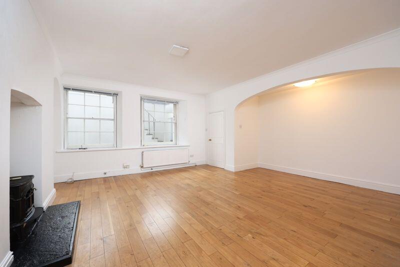 Living/Dining Area