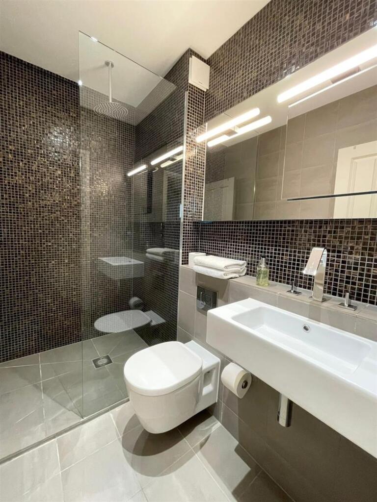 Shower.jpg