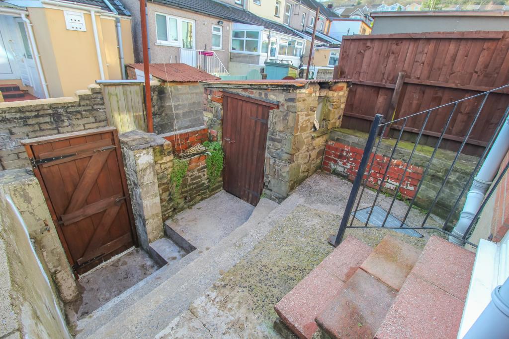 Rear courtyard