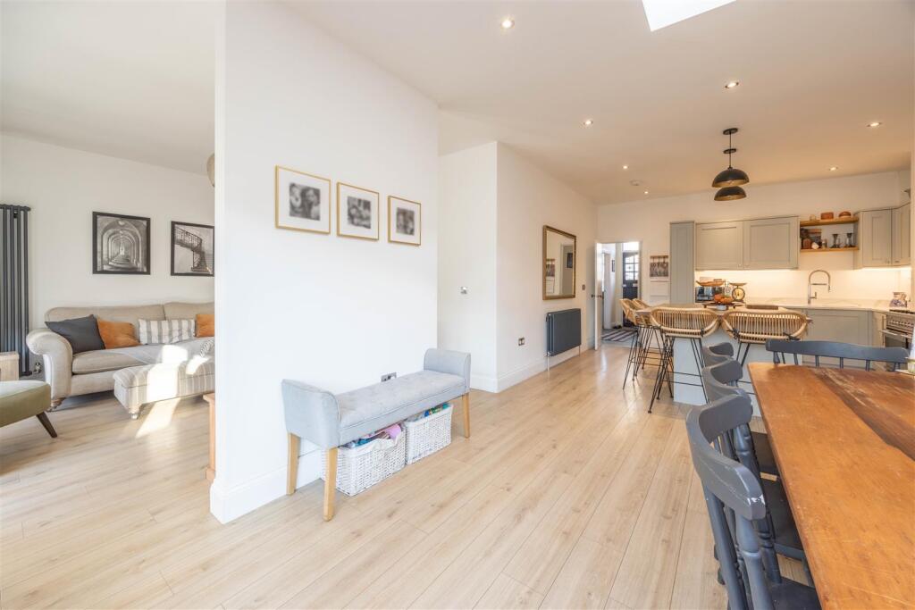 Kitchen/Diner/Lounge