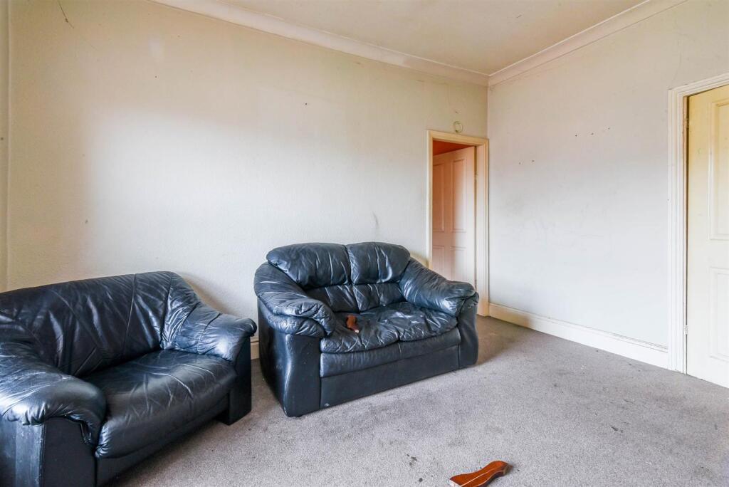 Second Floor - Lounge