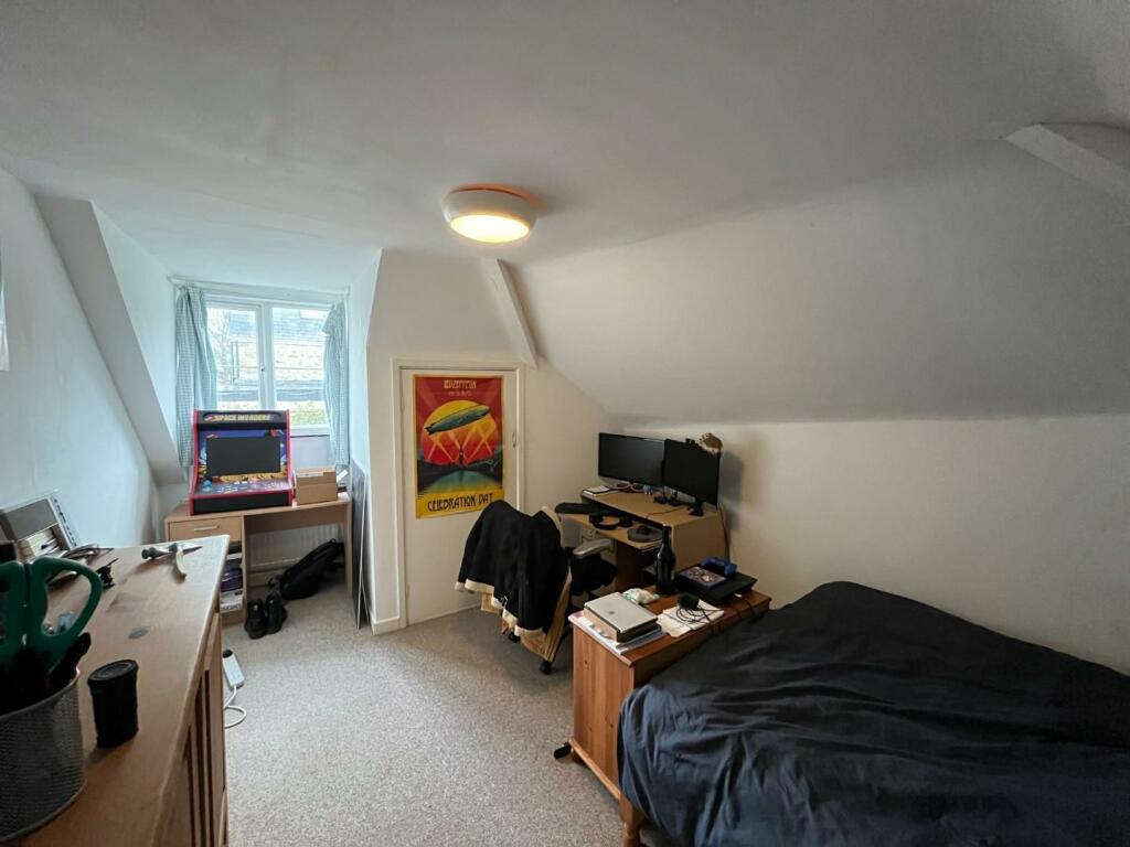 Bedroom 5.jpeg