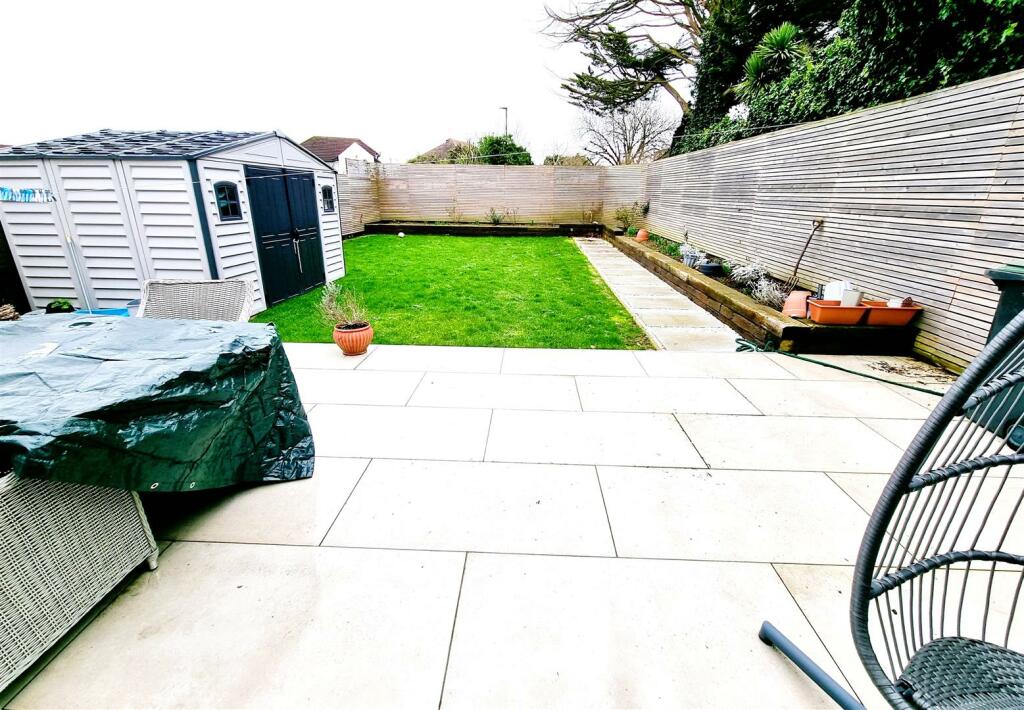 REAR GARDEN: