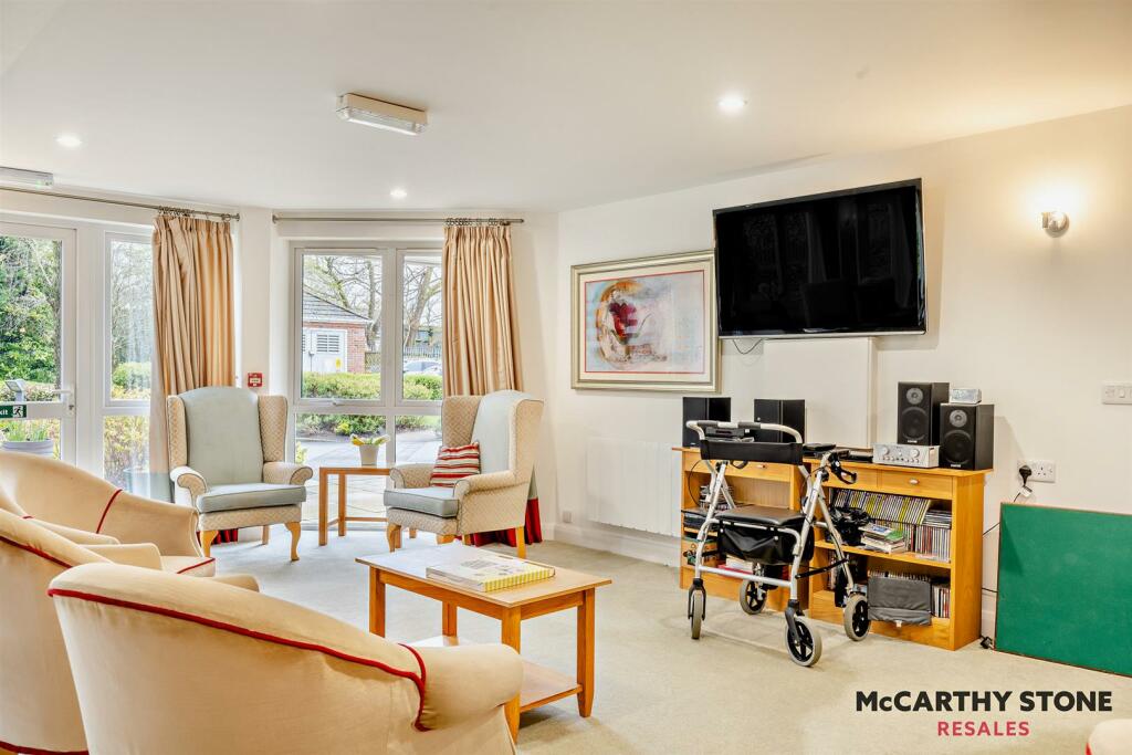 8590760-interior15-800.jpg