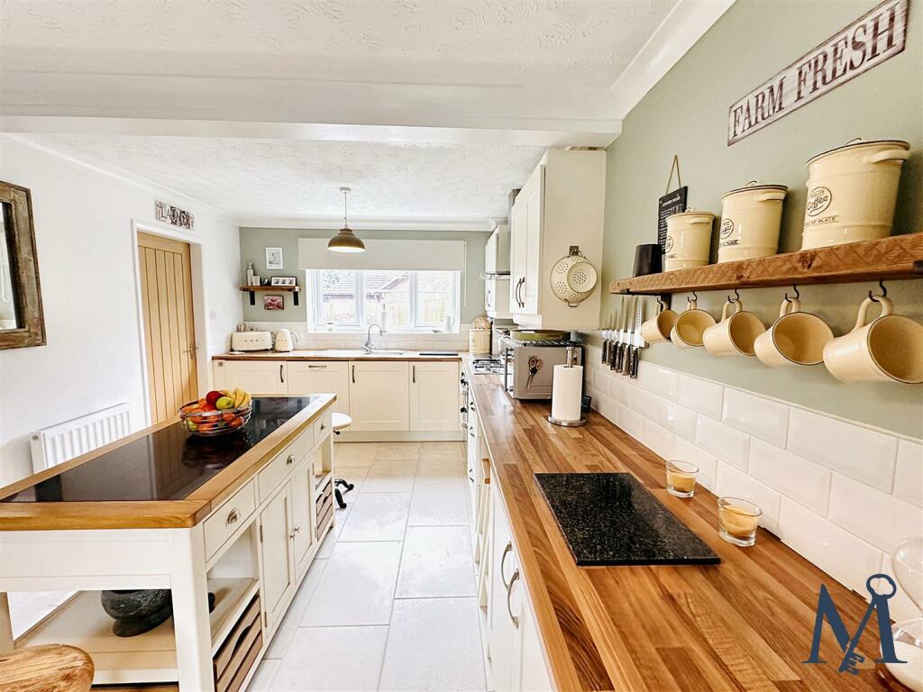 Kitchen Diner