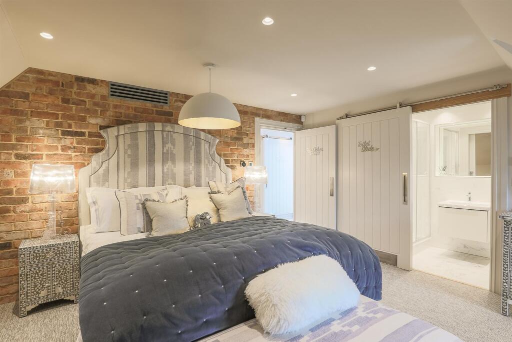 5 Forge Place-21.jpg