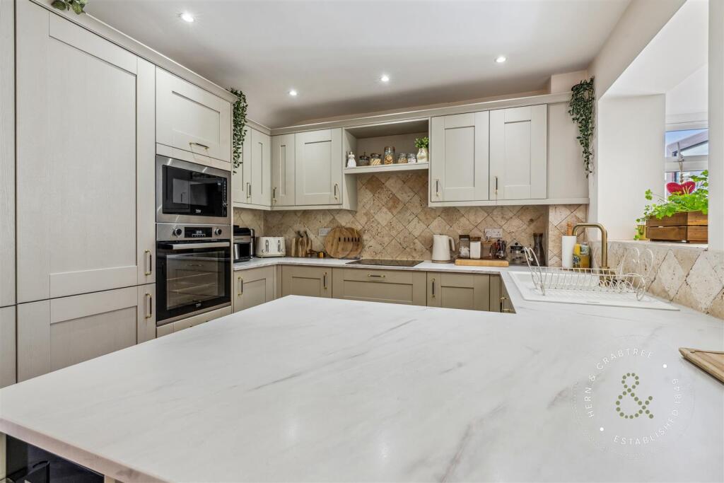 Cae Pant, Caerphilly, Hern Crabtree (26).jpg