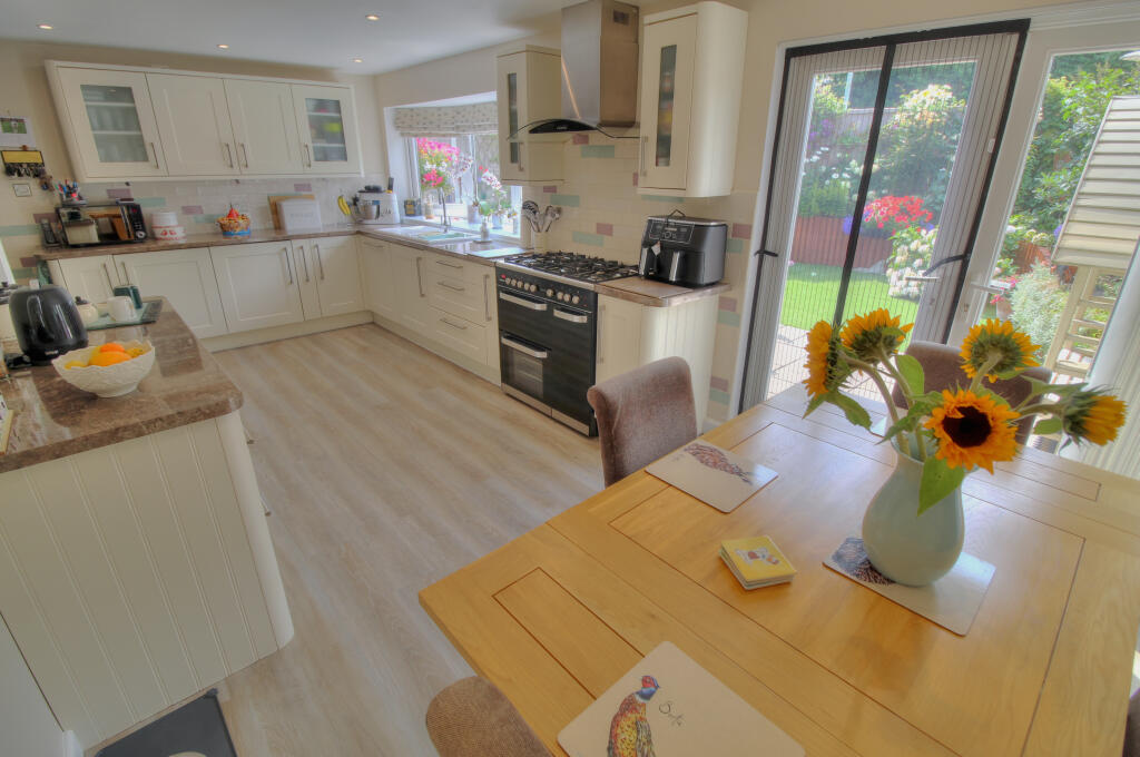 Kitchen Diner