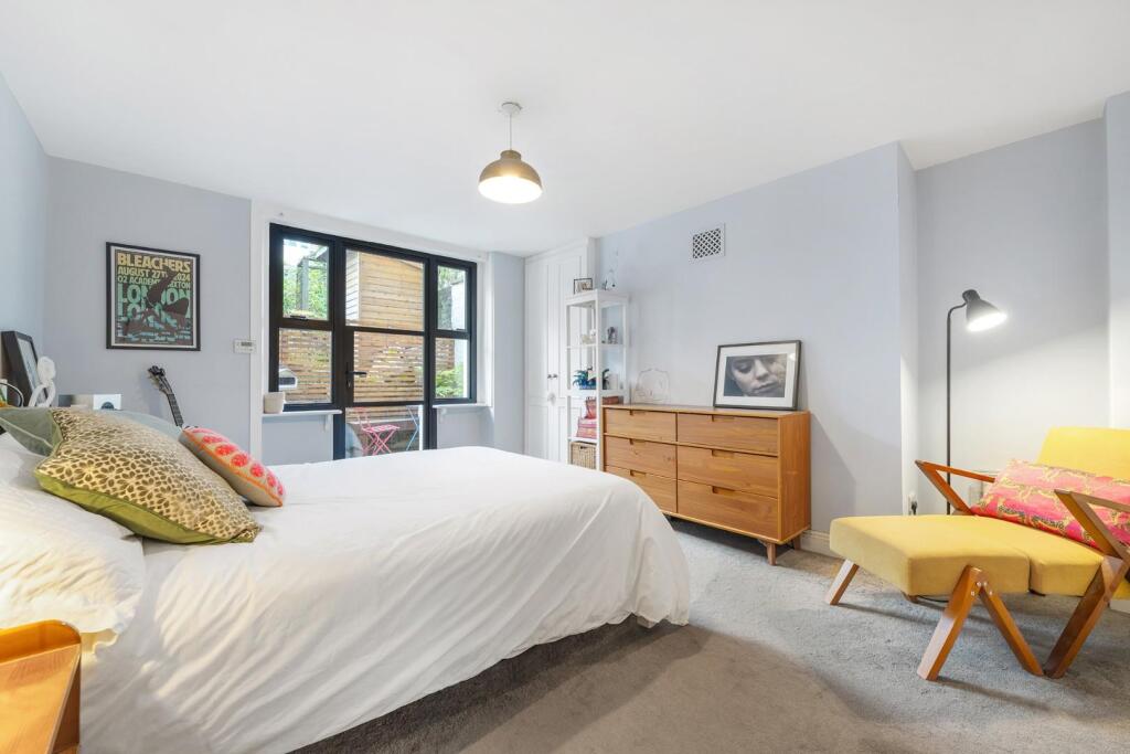 Bedroom.jpg