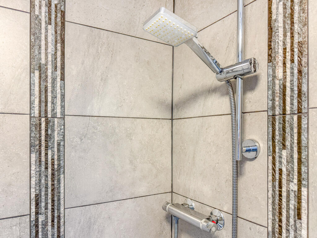 Ensuite Shower