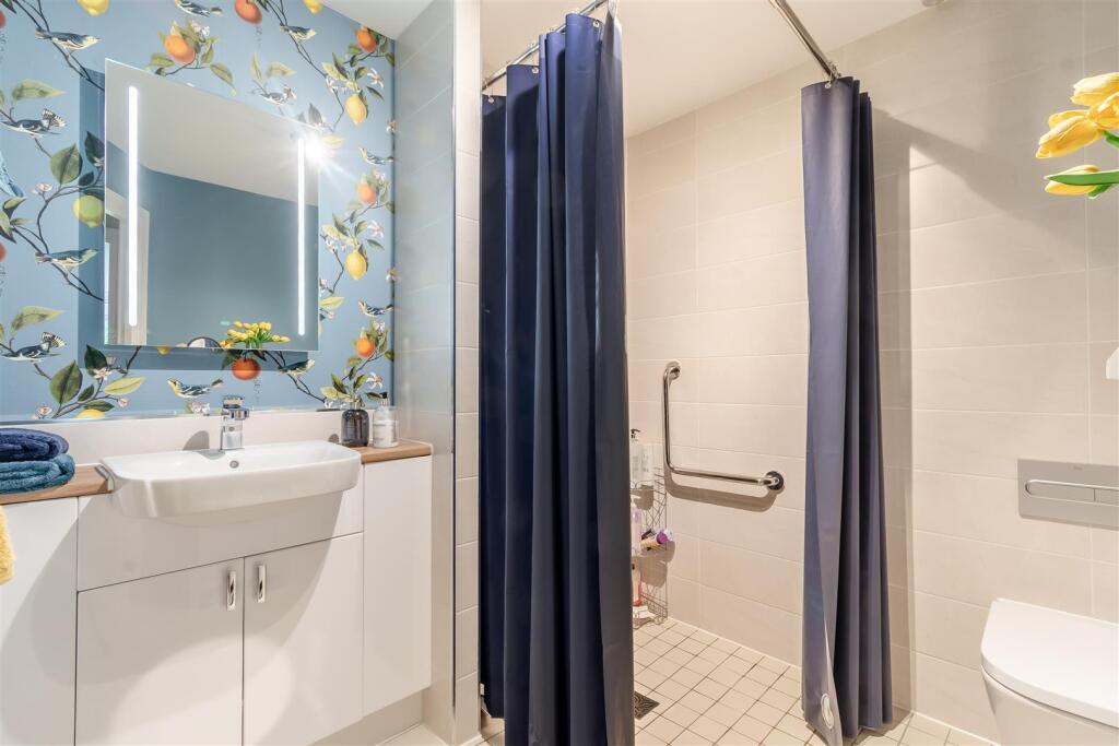 8644988-interior04.jpg