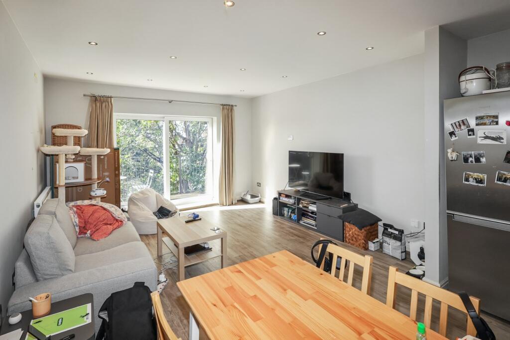 Flat 5, 68 Boston Road, Hanwell, London, W7 2ET