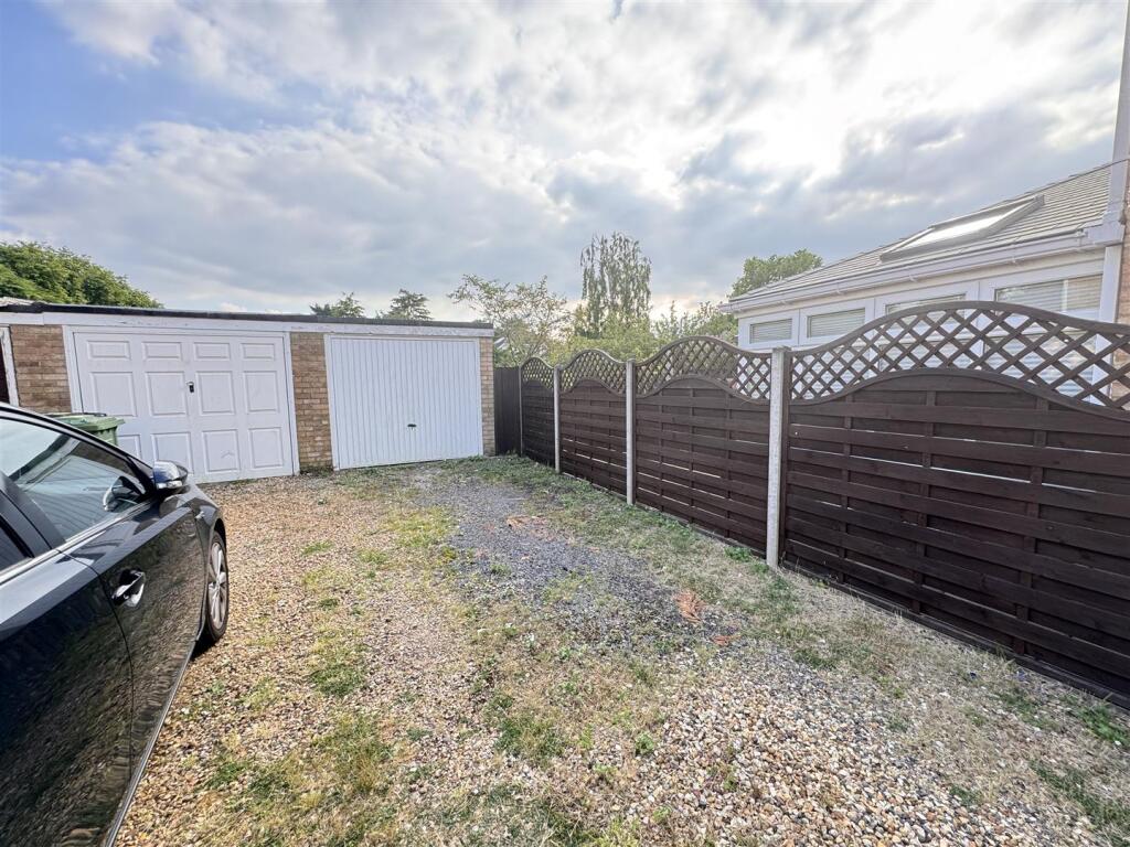 Garage &amp; Parking