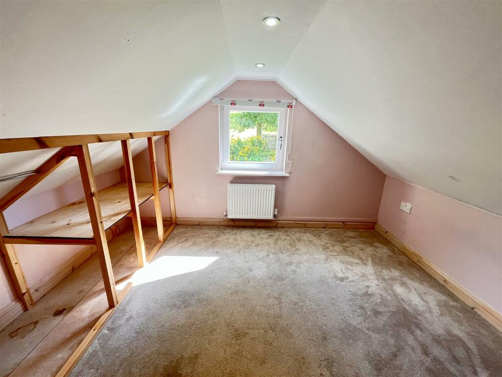 REAR BOX ROOM/STORAGE ROOM