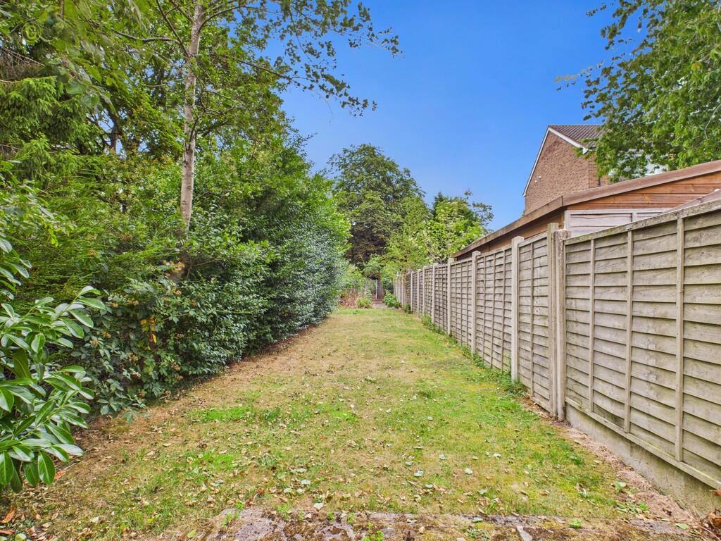 CAM03830G0-PR0182...