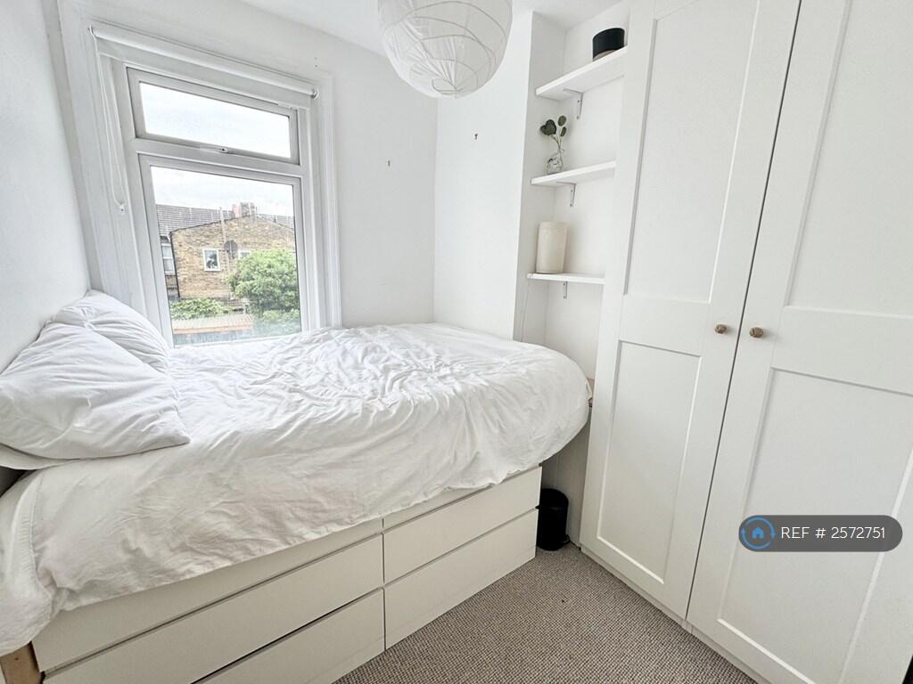 Small Upstairs Double