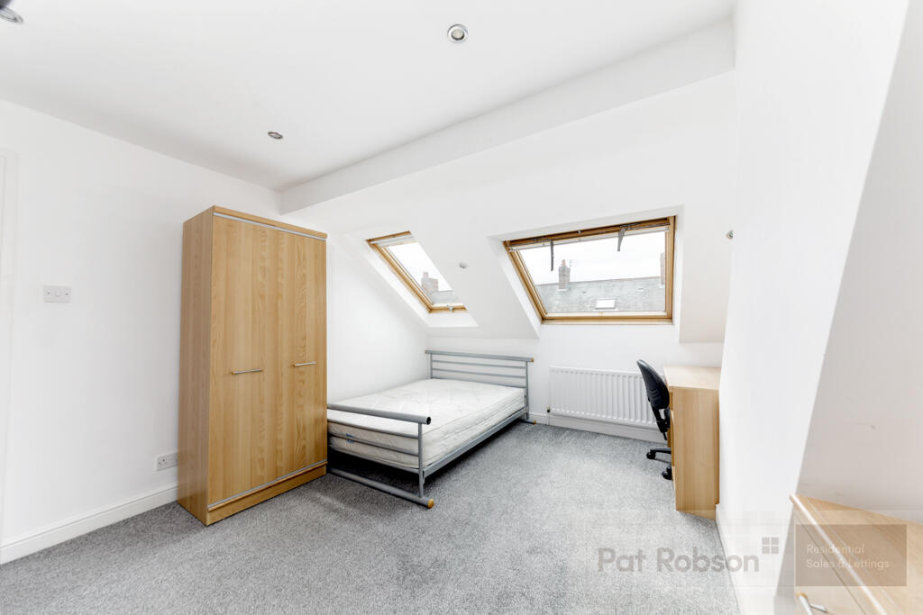 11 holmwood grove886