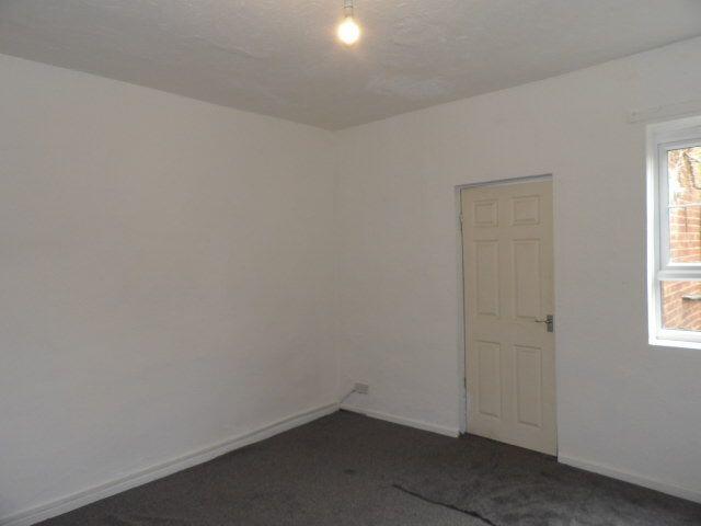 Photograph 4