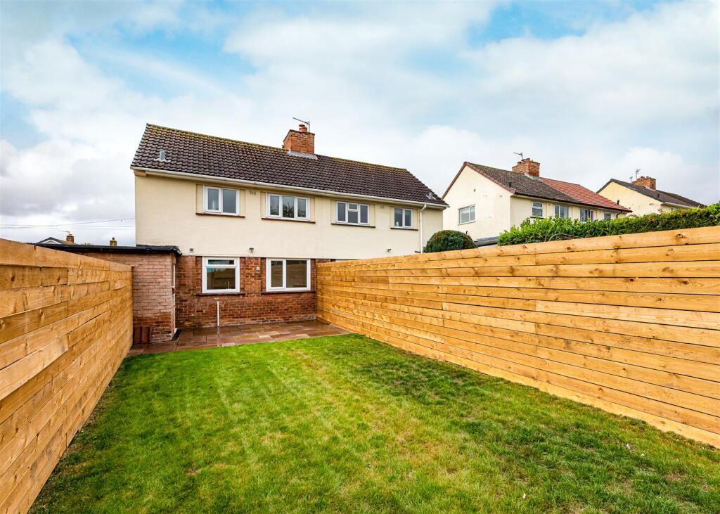 17 Oak Road-external-2.jpg