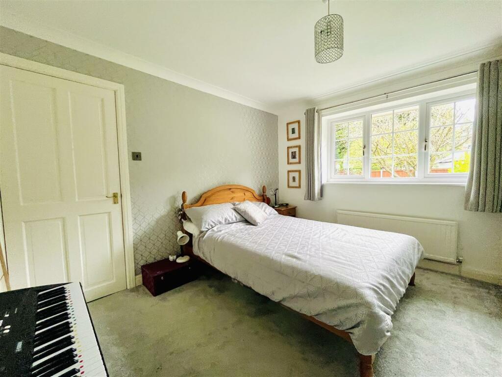Bedroom 2 Aspect 2