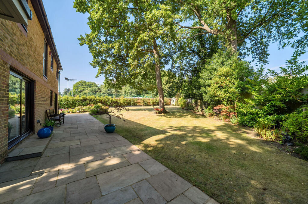 1340560-12-689b14...