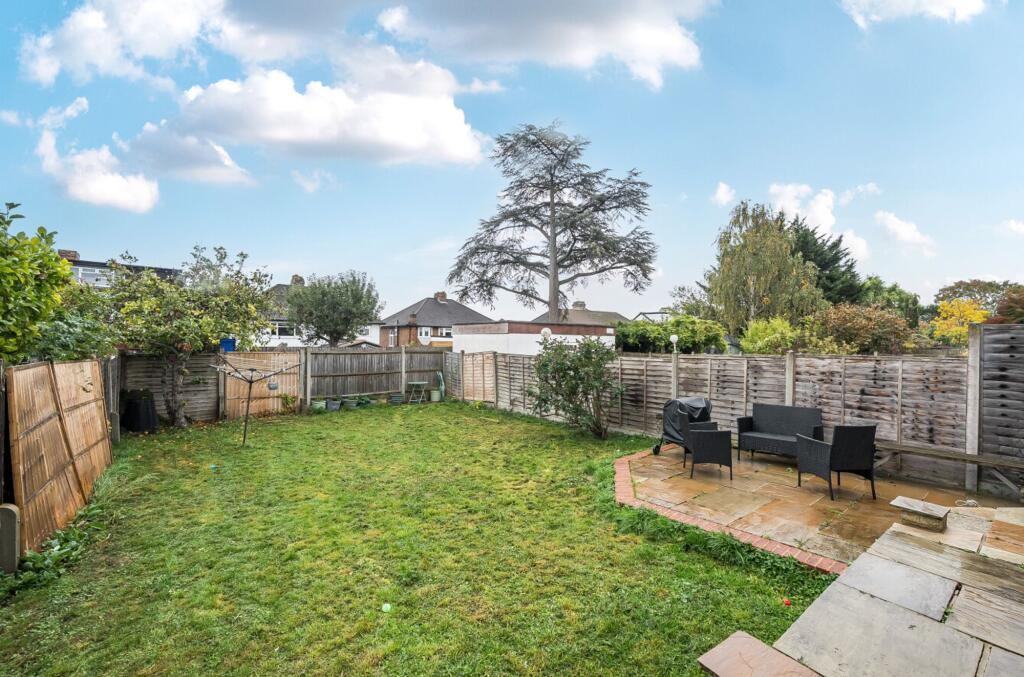 Stoneleigh Crescent, Epsom - KT19 0RP