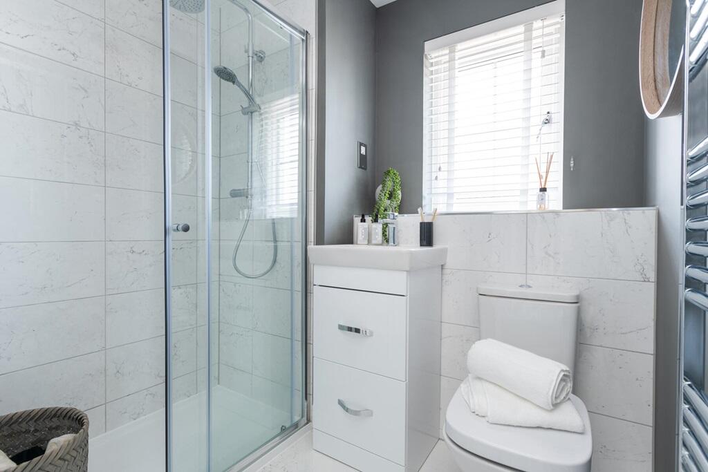 An en-suite away from the family