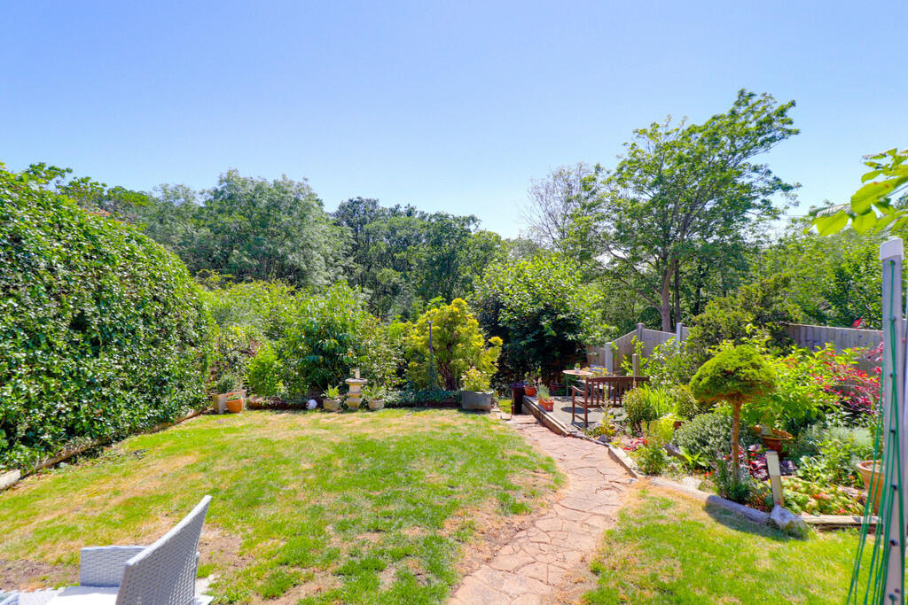 garden 3